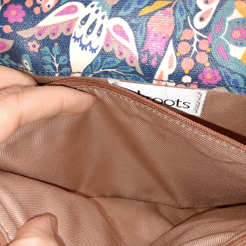 Sakroots EUC Crossbody/Wristlet Floral/Animal Print Coated Canvas